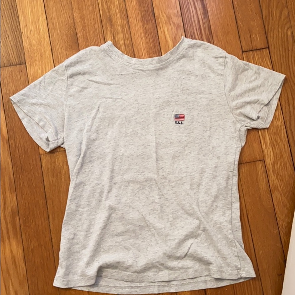Brandy Melville USA gray tee